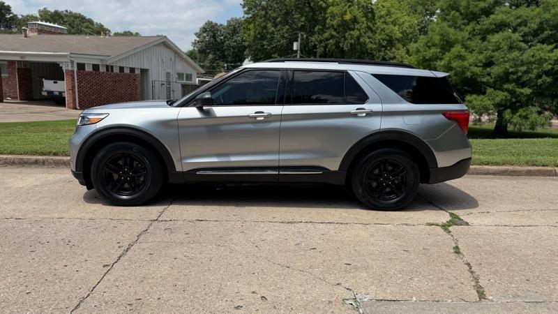 Ford Explorer XLT 2023