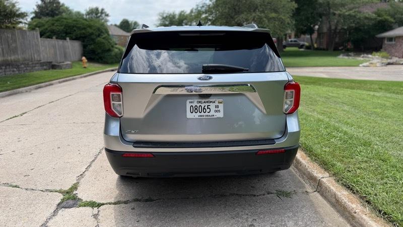 Ford Explorer XLT 2023