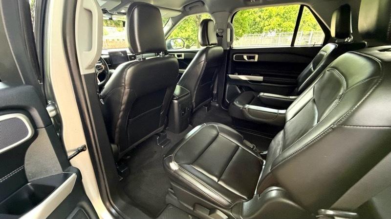 Ford Explorer XLT 2023