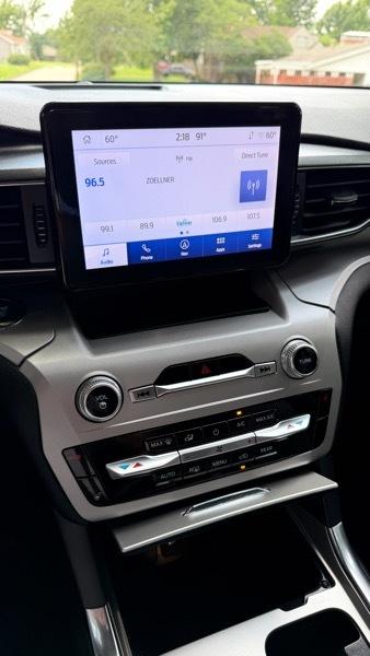 Ford Explorer XLT 2023