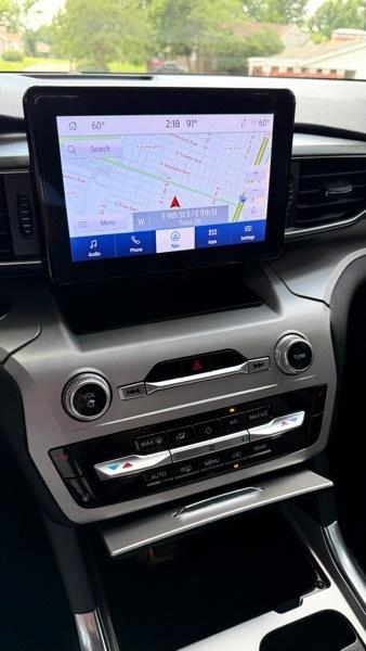 Ford Explorer XLT 2023