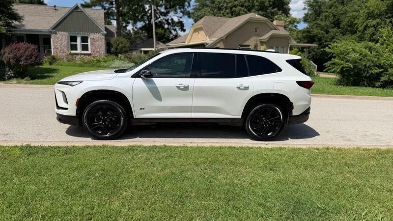 Buick Enclave Sport Touring FWD 2025