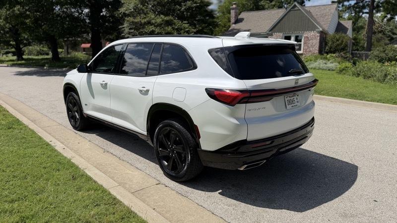 Buick Enclave Sport Touring FWD 2025