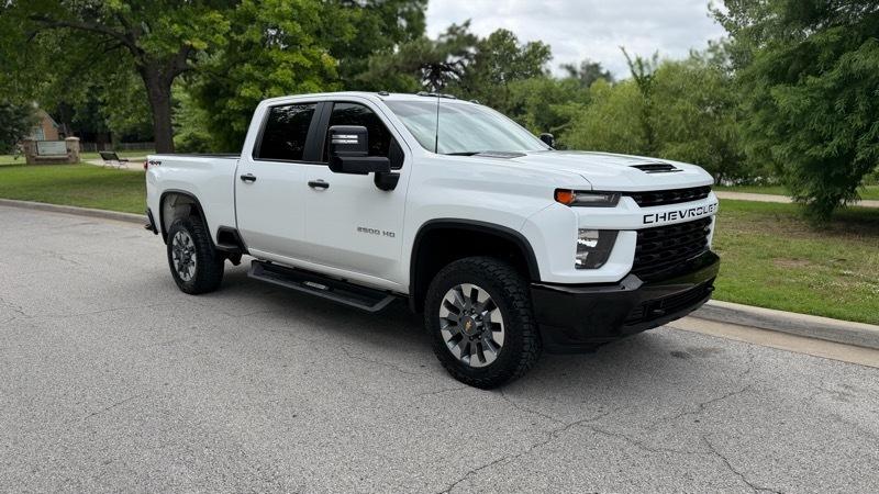 Chevrolet Silverado 2500HD Custom Crew Cab Short Box 4WD 2023