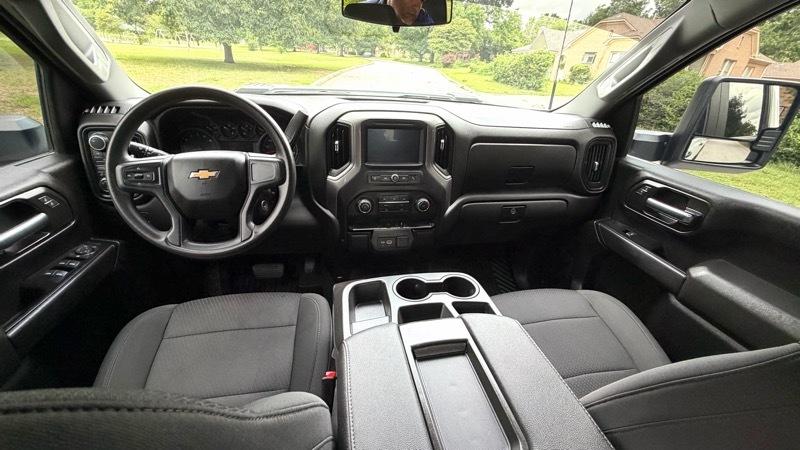 Chevrolet Silverado 2500HD Custom Crew Cab Short Box 4WD 2023