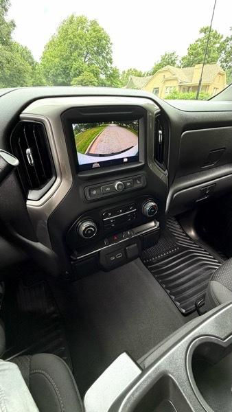 Chevrolet Silverado 2500HD Custom Crew Cab Short Box 4WD 2023