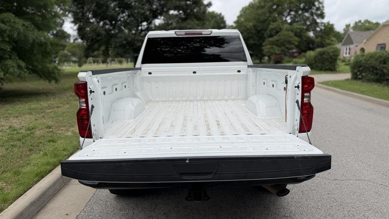Chevrolet Silverado 2500HD Custom Crew Cab Short Box 4WD 2023