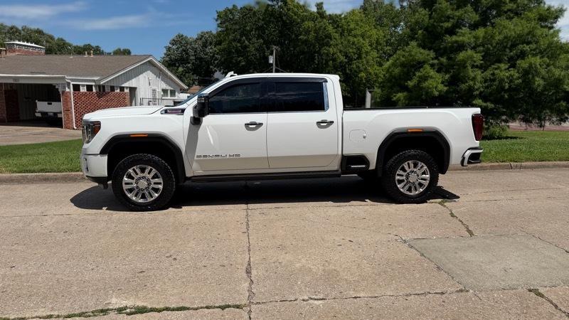 GMC Sierra 2500HD Denali Crew Cab 4WD SB 2023