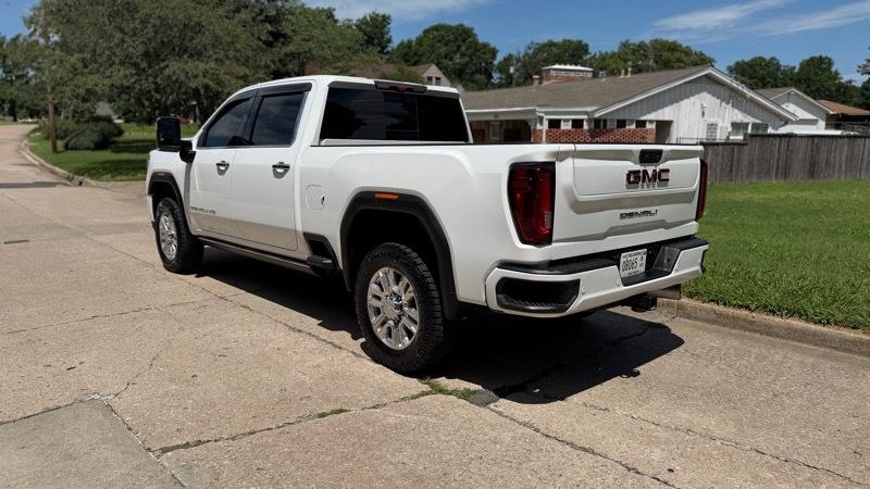 GMC Sierra 2500HD Denali Crew Cab 4WD SB 2023