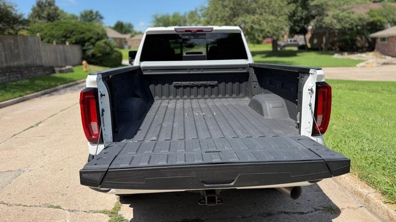 GMC Sierra 2500HD Denali Crew Cab 4WD SB 2023