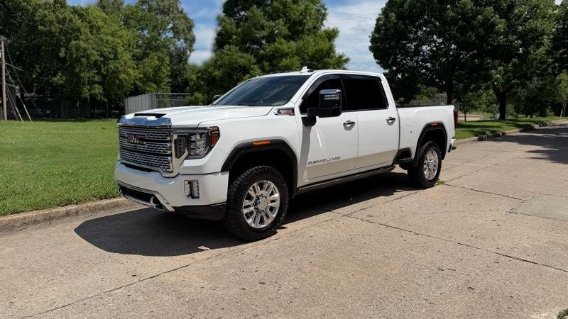 GMC Sierra 2500HD Denali Crew Cab 4WD SB 2023