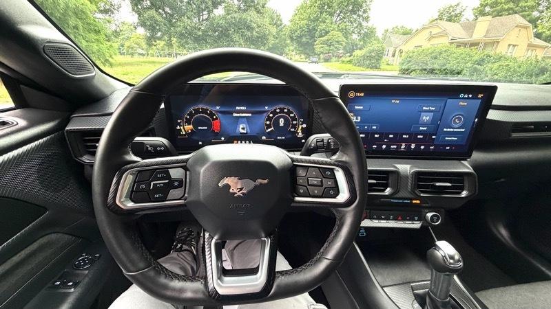 Ford Mustang EcoBoost Coupe 2025