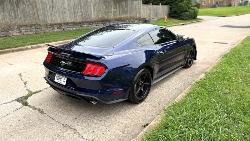 Ford Mustang EcoBoost Coupe 2019