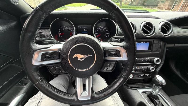 Ford Mustang EcoBoost Coupe 2019