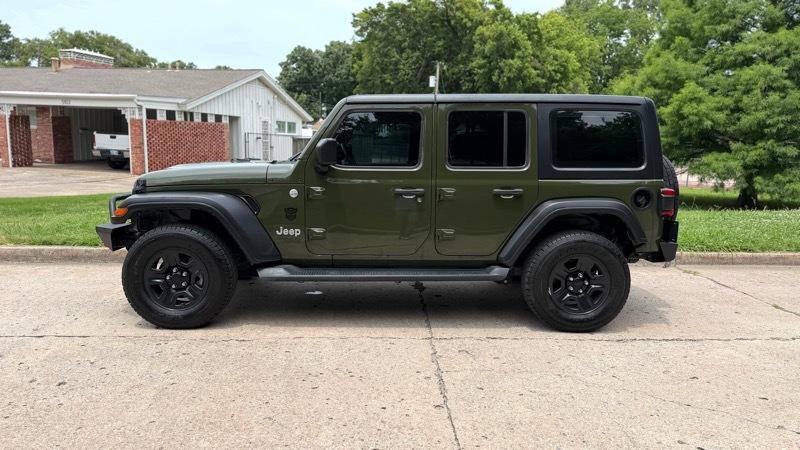 Jeep Wrangler Unlimited Sport 2021