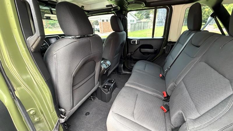 Jeep Wrangler Unlimited Sport 2021