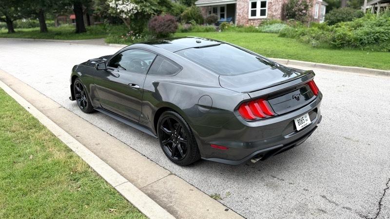 Ford Mustang EcoBoost Coupe 2018