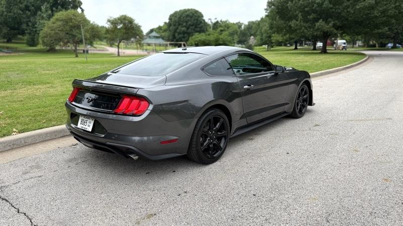 Ford Mustang EcoBoost Coupe 2018