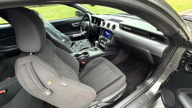 Ford Mustang EcoBoost Coupe 2018