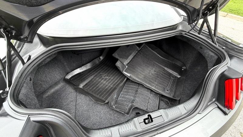 Ford Mustang EcoBoost Coupe 2018