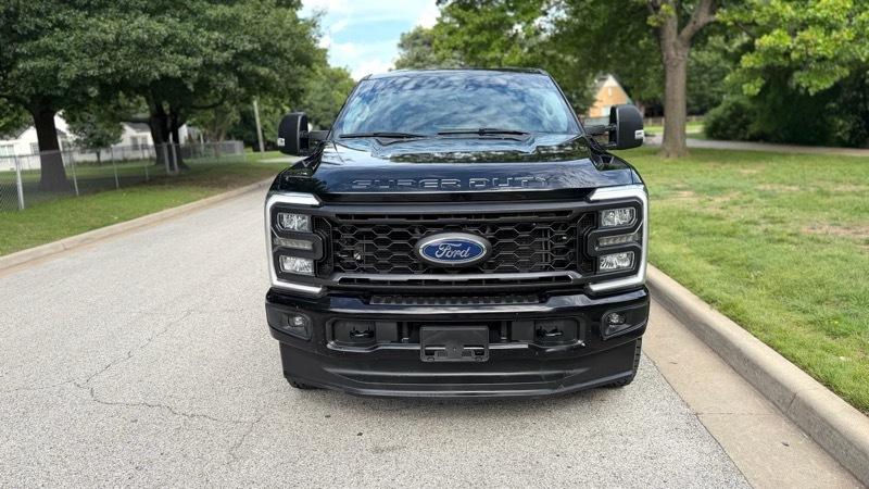 Ford F-250 SD XL Crew Cab 4WD 2024