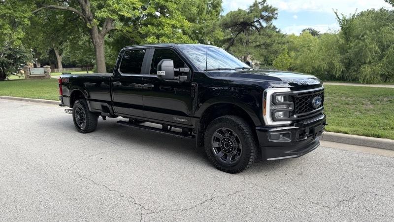 Ford F-250 SD XL Crew Cab 4WD 2024