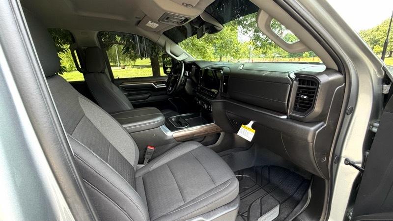 Chevrolet Silverado 2500HD 4WD Crew Cab 167.7" LT 2025