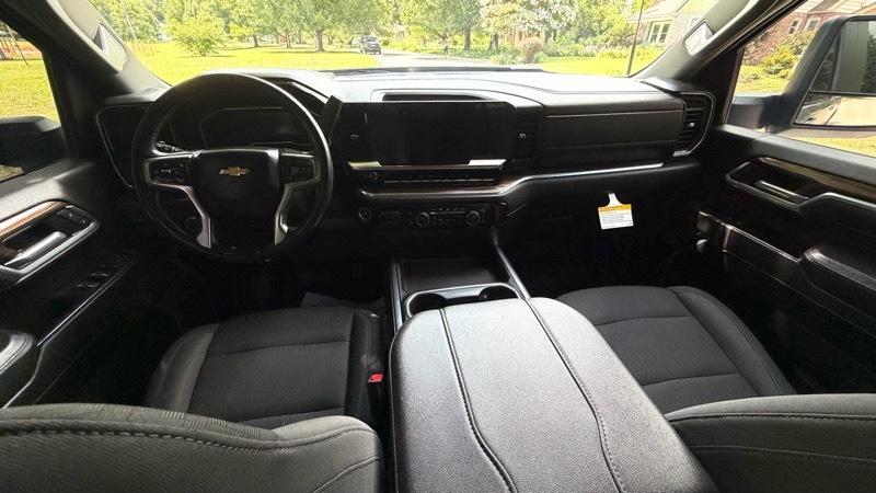 Chevrolet Silverado 2500HD 4WD Crew Cab 167.7" LT 2025