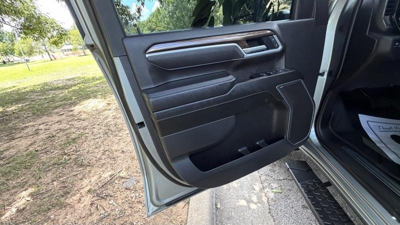 Chevrolet Silverado 2500HD 4WD Crew Cab 167.7" LT 2025