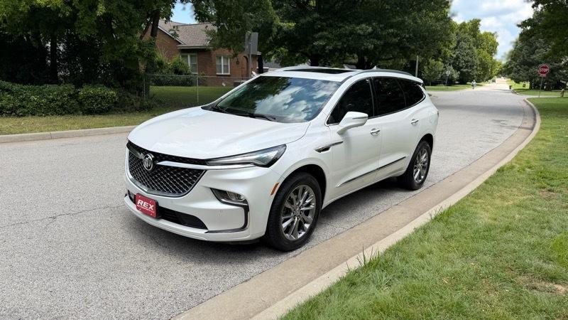 Buick Enclave Avenir FWD 2024