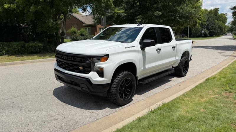 Chevrolet Silverado 1500 1LT Crew Cab 4WD 2025