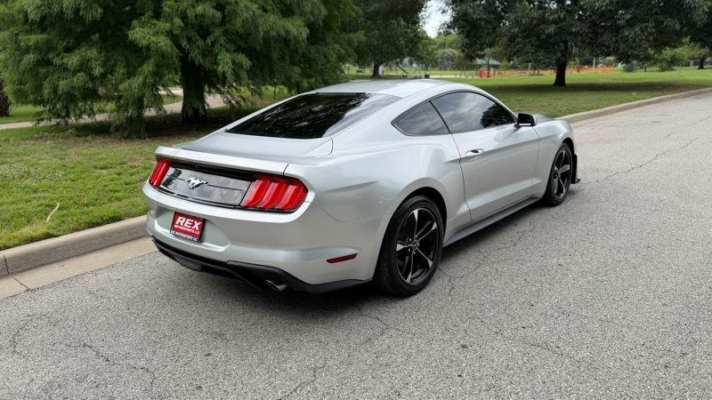 Ford Mustang EcoBoost Coupe 2018