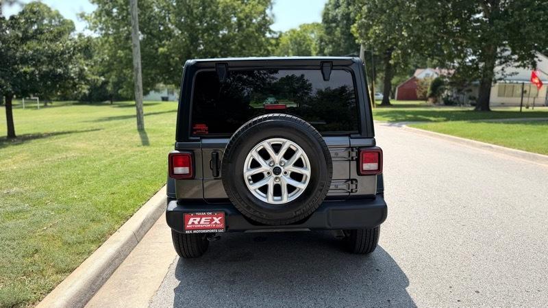 Jeep Wrangler Unlimited Sport 2023