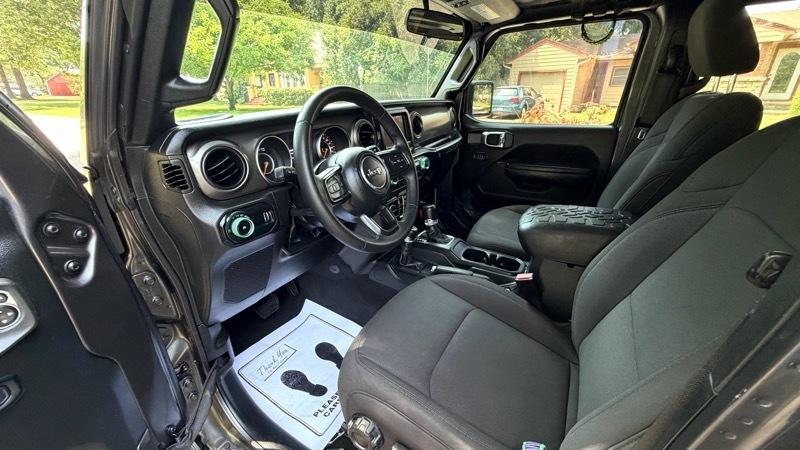 Jeep Wrangler Unlimited Sport 2023