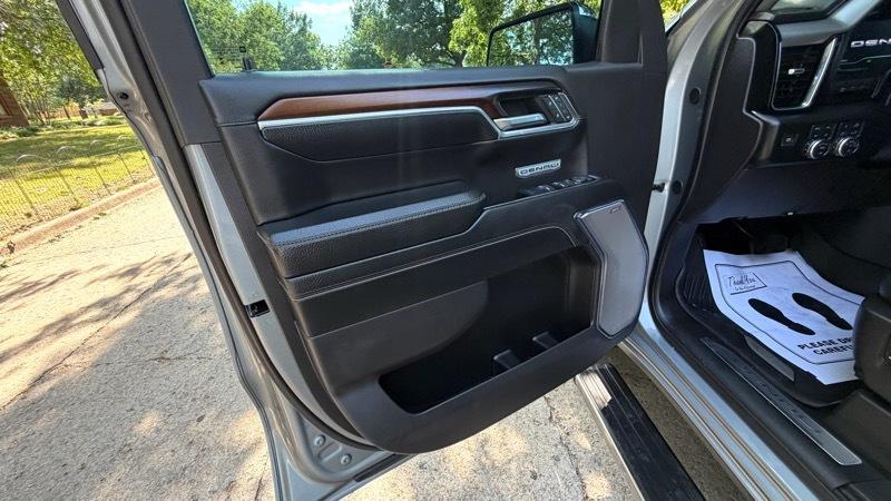 GMC Sierra 1500 Denali Crew Cab Short Box 4WD 2024