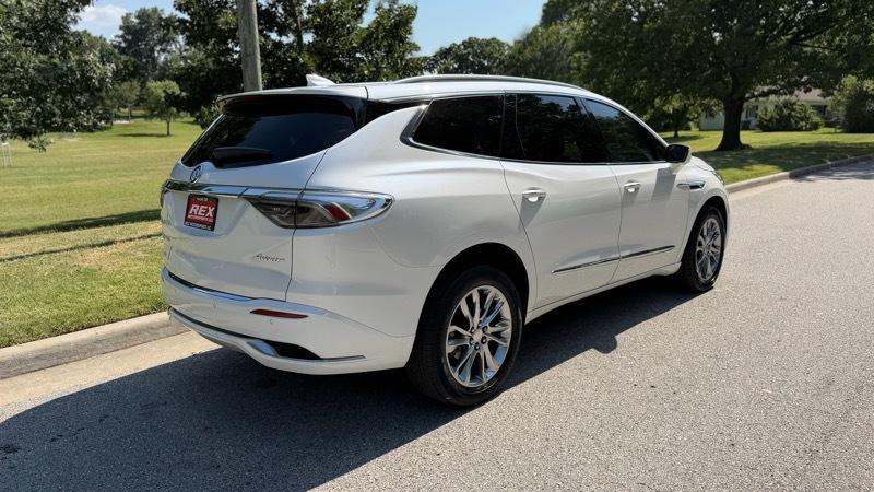 Buick Enclave Avenir AWD 2024