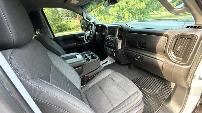 Chevrolet Silverado 2500HD Custom Double Cab Long Box 4WD 2025