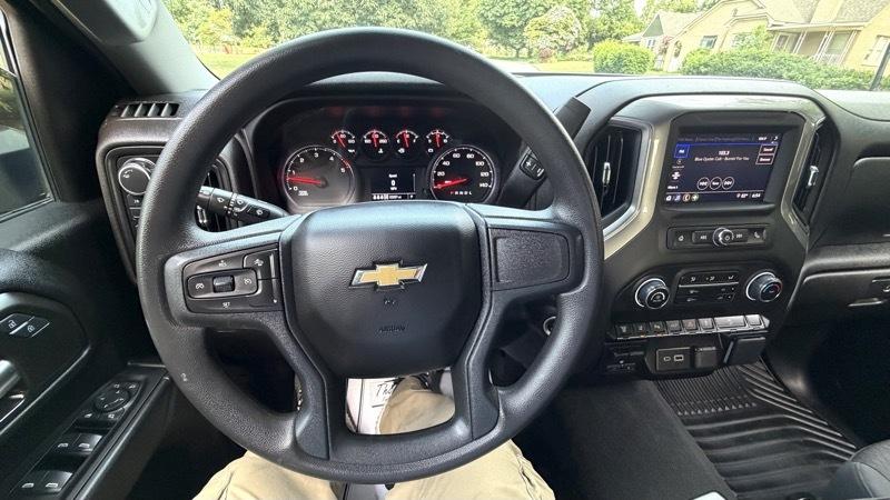 Chevrolet Silverado 2500HD Custom Double Cab Long Box 4WD 2025