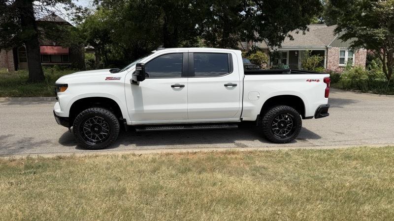 Chevrolet Silverado 1500 4WD Crew Cab 143.5" LT w/1LT 2023
