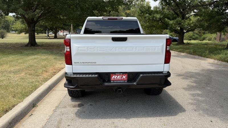 Chevrolet Silverado 1500 4WD Crew Cab 143.5" LT w/1LT 2023