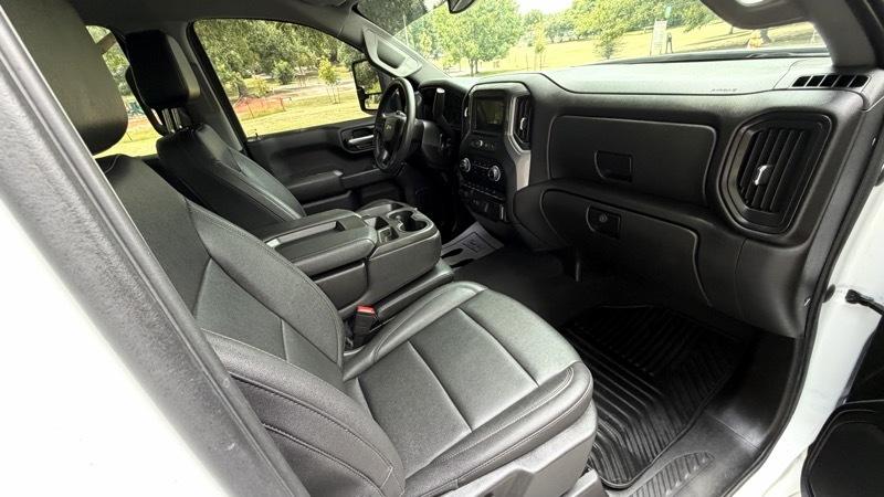 Chevrolet Silverado 1500 4WD Crew Cab 143.5" LT w/1LT 2023