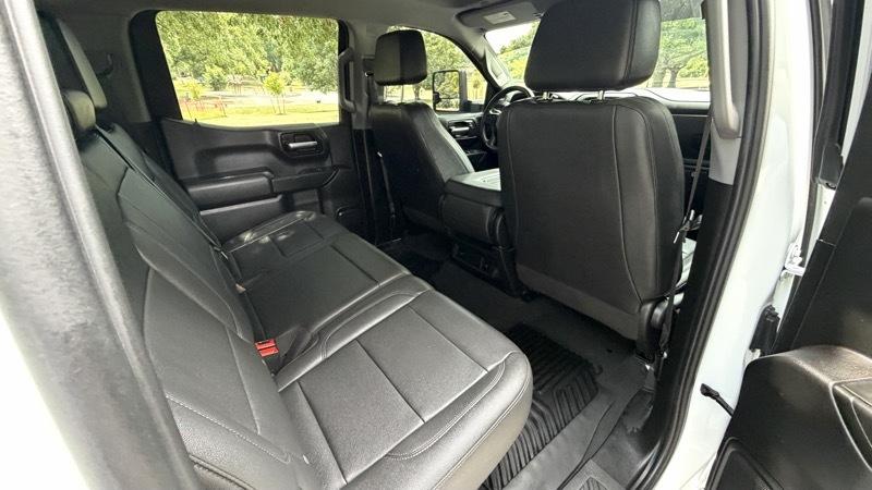 Chevrolet Silverado 1500 4WD Crew Cab 143.5" LT w/1LT 2023