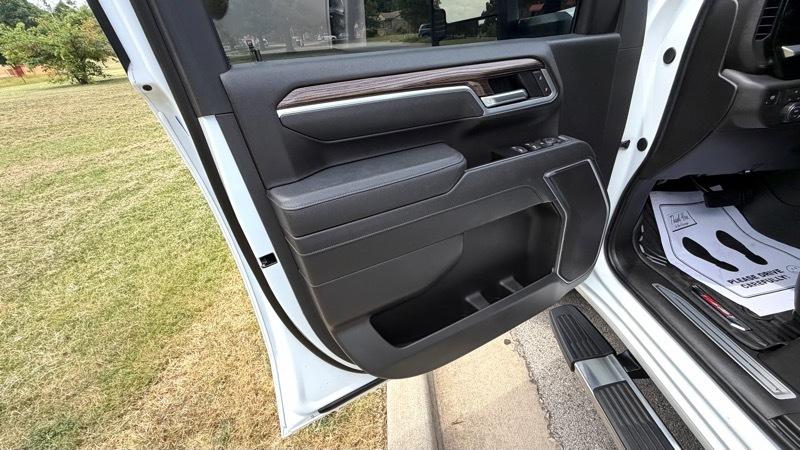 Chevrolet Silverado 2500HD LT 4WD 2026