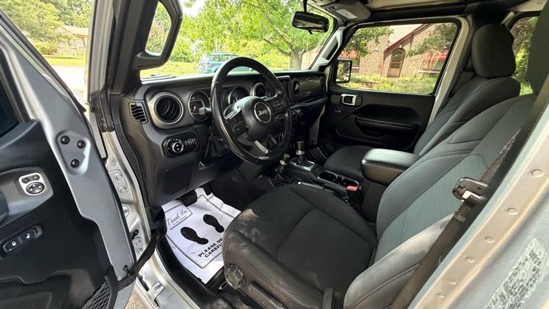 Jeep Gladiator Sport 2021