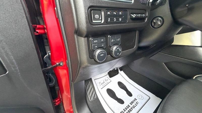 Chevrolet Tahoe Premier 4WD 2024