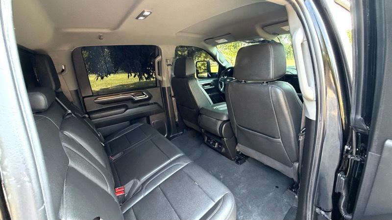 Chevrolet Silverado 3500HD LT Crew Cab 4WD 2024
