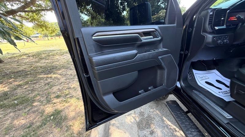 Chevrolet Silverado 3500HD LT Crew Cab 4WD 2024