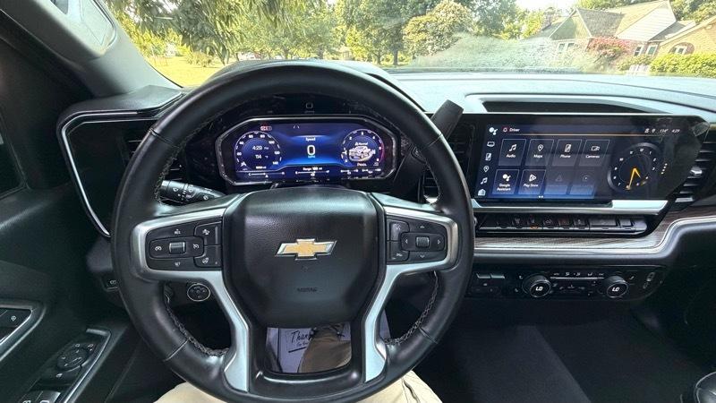 Chevrolet Silverado 3500HD LT Crew Cab 4WD 2024