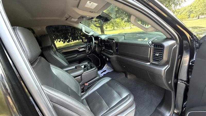 Chevrolet Silverado 3500HD LT Crew Cab 4WD 2024