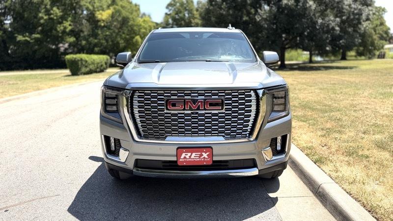GMC Yukon Denali 4WD 2023